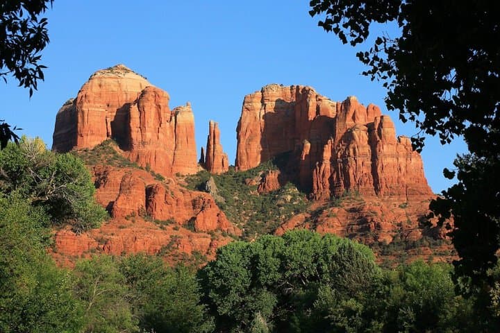Luxurious Home with Red Rock Views photo 2