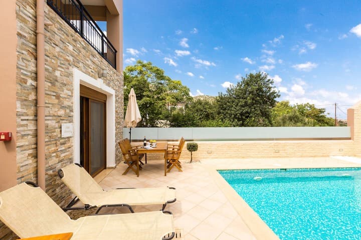 Pantheon Villas & Suites photo 3