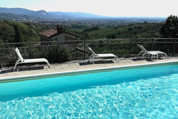 Borgo a Buggiano destination view