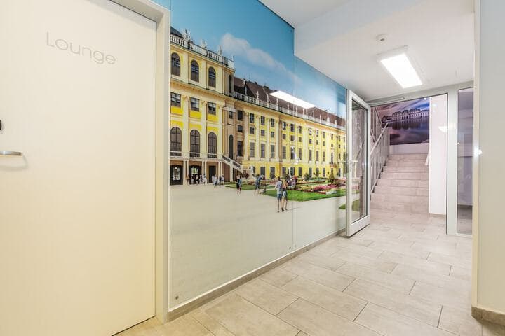 Smart Apart Living – Wien Hauptbahnhof self check in photo 5