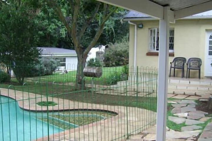 Nutmeg Guest House photo 2