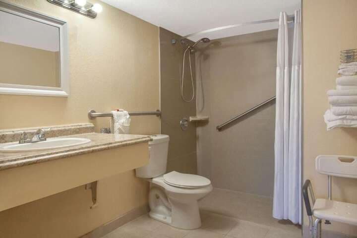 Space Coast Hotel Titusville / Kennedy Space Center photo 4