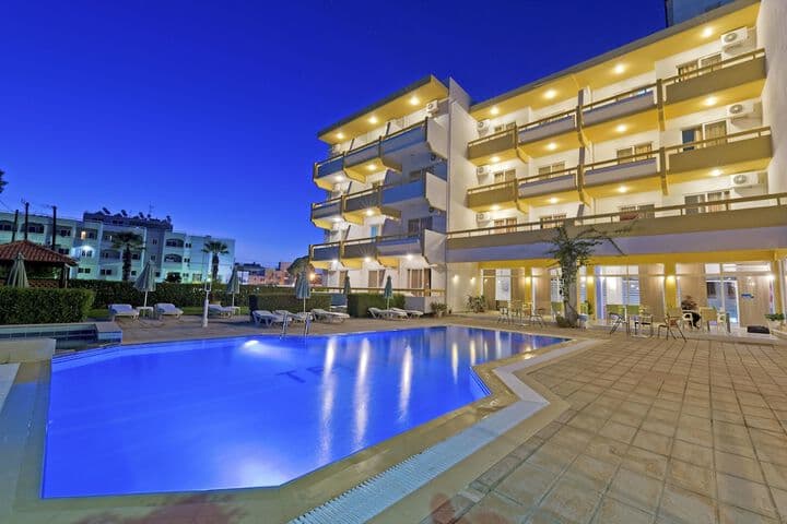 Trianta Hotel Apartments photo 3