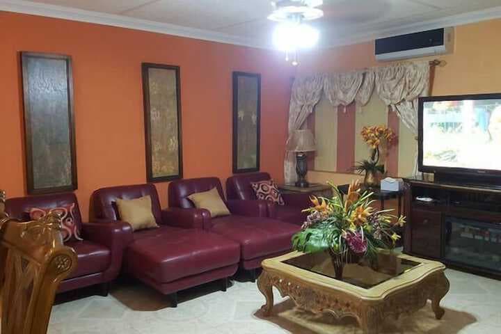 Top Brass Ocean View Vacation Rental photo 4