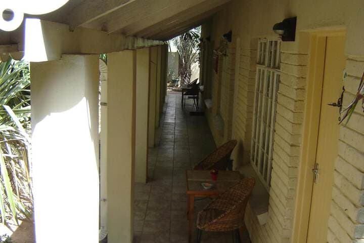 Ladybrand Guest House photo 2