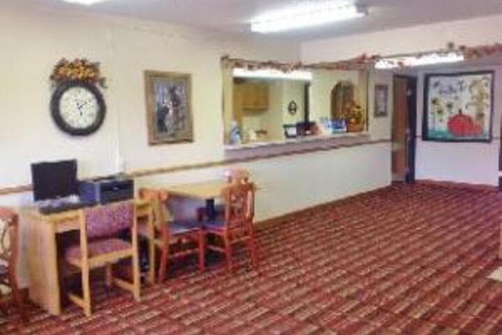 Americas Best Value Inn photo 4