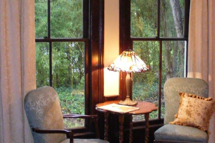 Adair Manor Bed& Breakfast photo 4