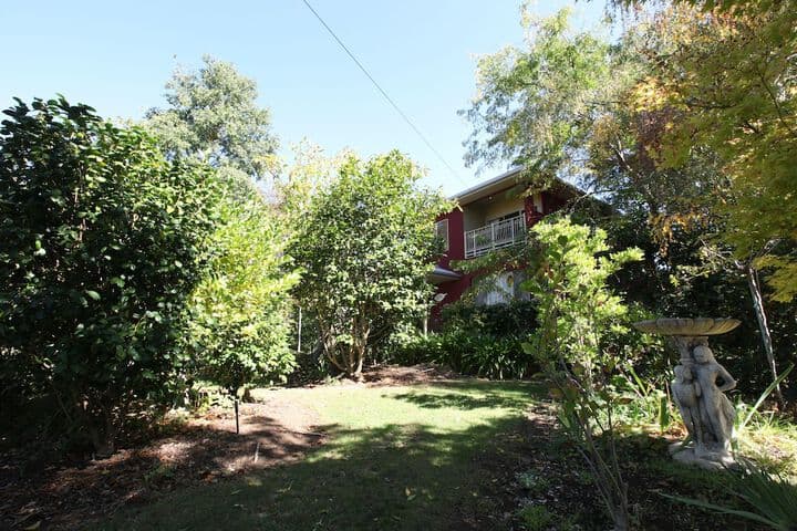Amble at Hahndorf photo 3