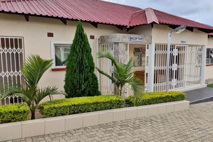 Home Up Guest House photo 3