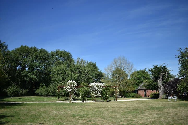 At the Farmhouse Hunters Hall photo 2