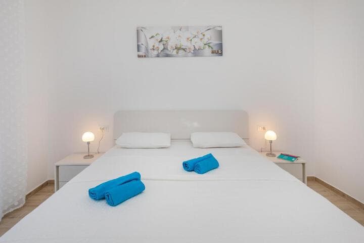 Angela Apartments photo 2