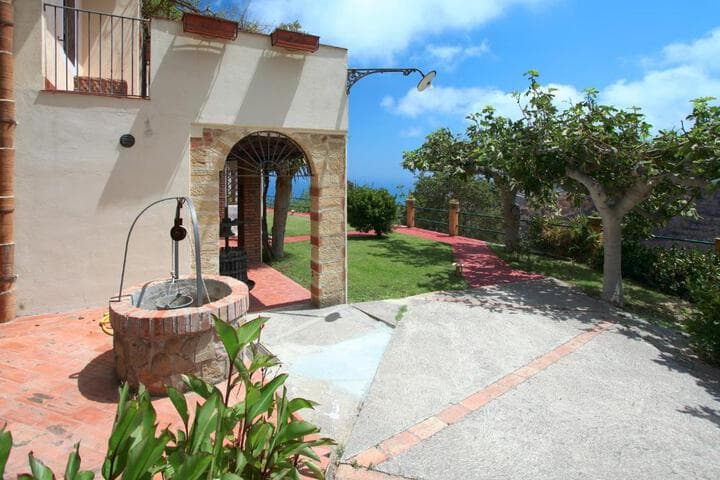 Villa Eleanto photo 1