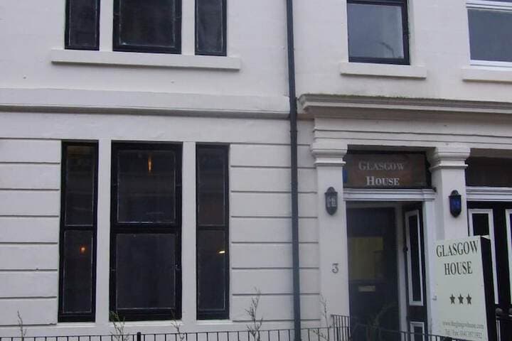 Glasgow House photo 3