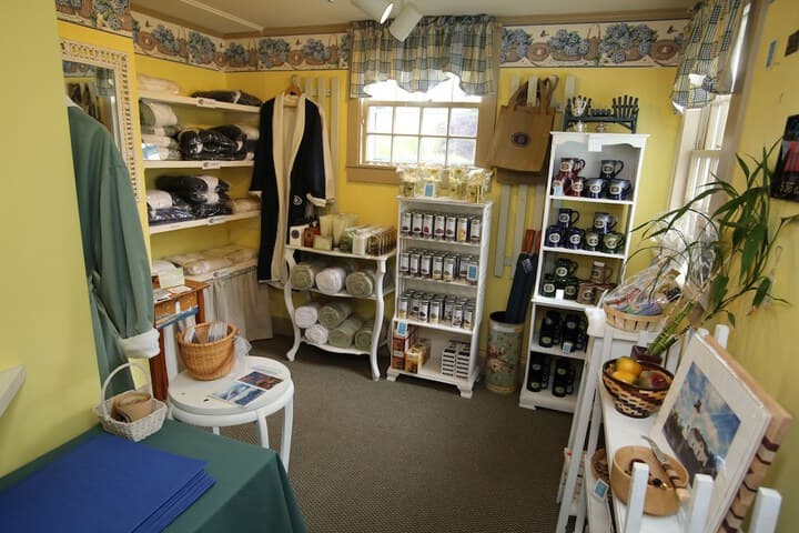 Captains House Inn photo 4