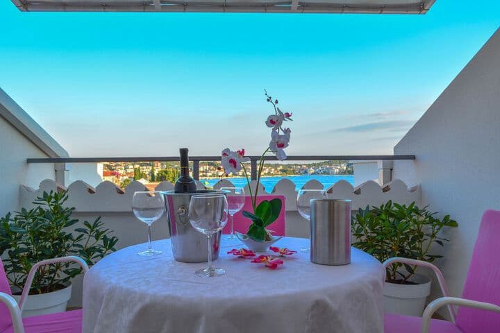 Duga uvala destination view