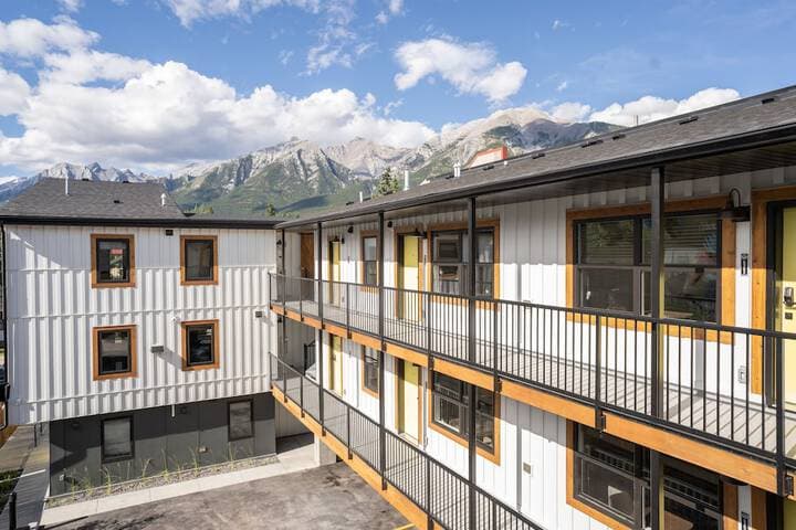 Basecamp Suites Canmore photo 3