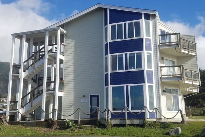 Oceanfront Inn at Shelter Cove photo 5