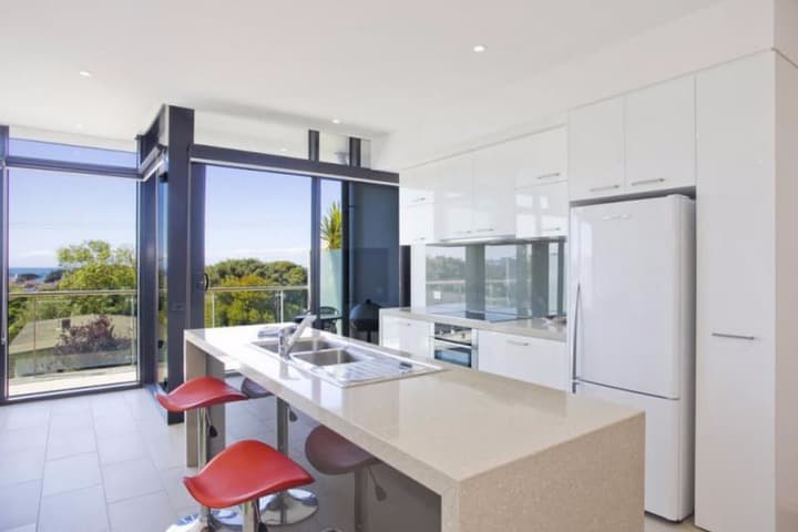 Whitewater Apartments photo 3