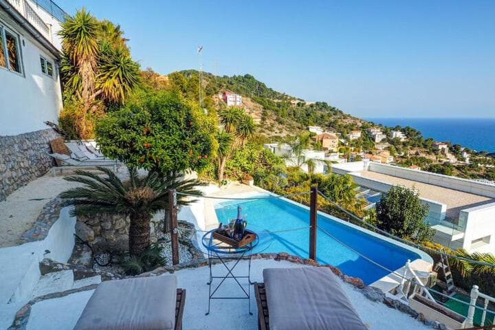 Zen Villa by Hello Homes Sitges photo 2