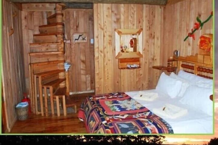 Sycamore Avenue Treehouses photo 4