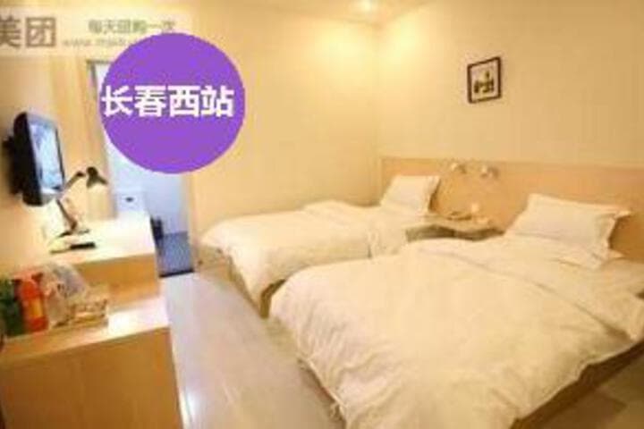 OYO Yijia Hotel photo 2