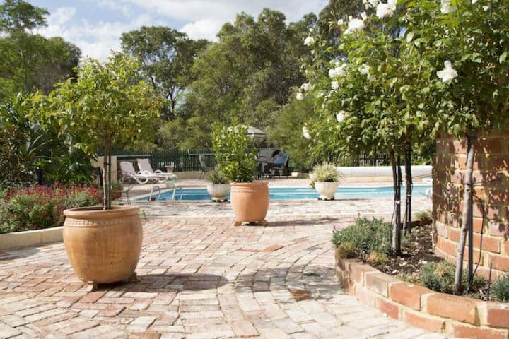 Rosebridge House Bed & Breakfast Adult Retreat photo 4