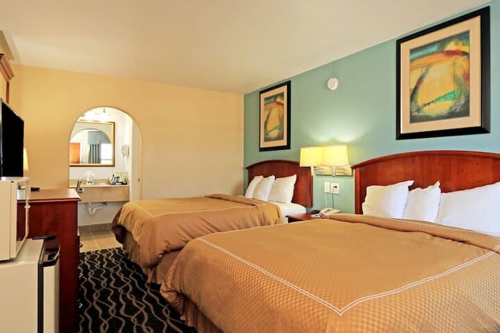 Country Garden Inn photo 1