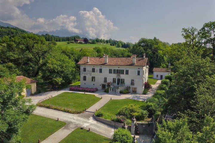 Nemeggio destination view