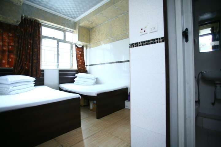 H.K Commercial Inn photo 5