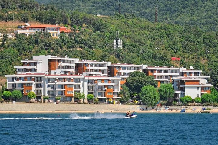 Elenite destination view