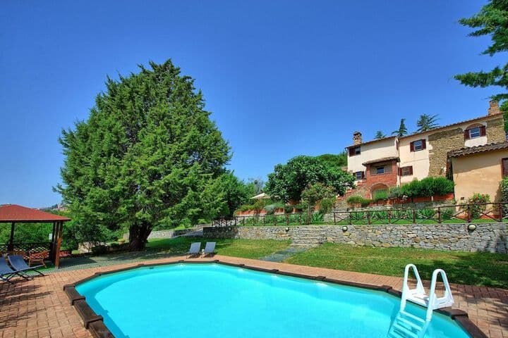 Uccellaia photo 4