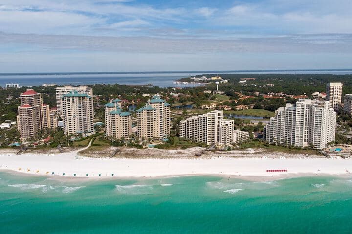 Avalon Beach Estates destination view