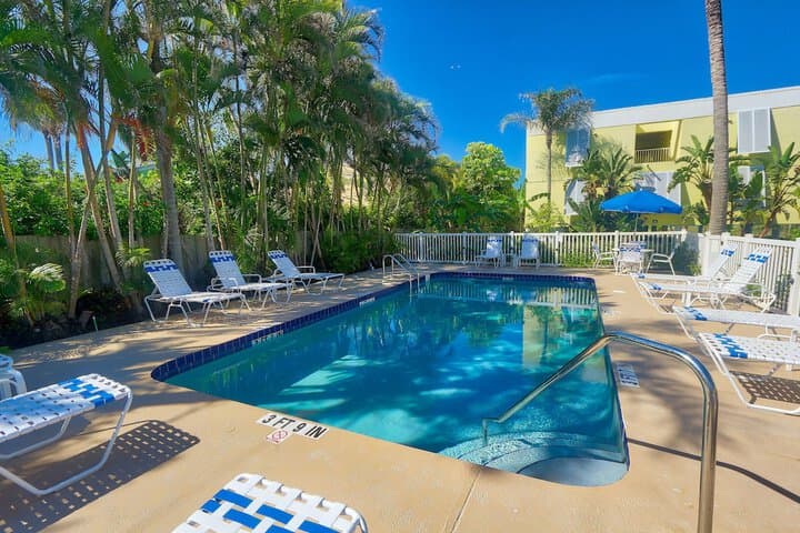 Cabana Beach Club by RVA photo 4