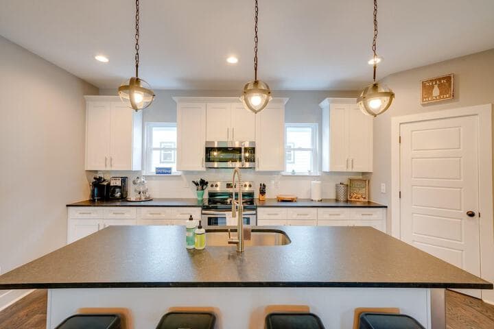 East Farmhouse photo 3