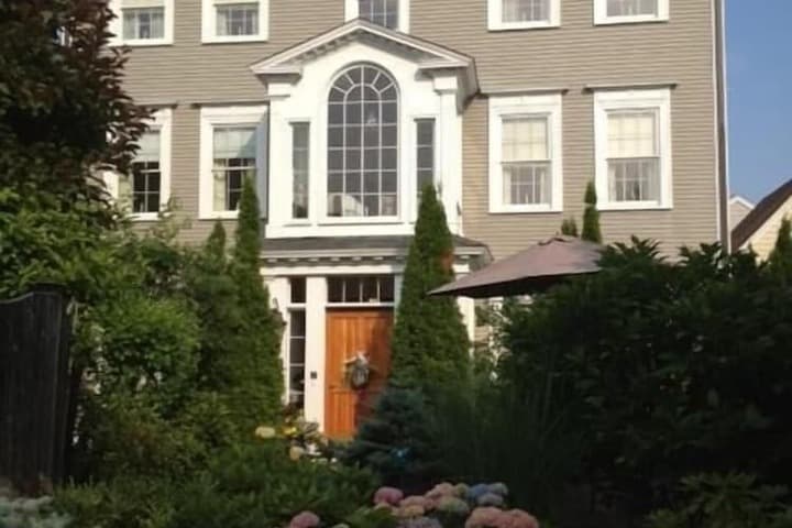 Compass Rose Inn photo 3