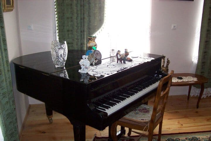 Sweet Home photo 3