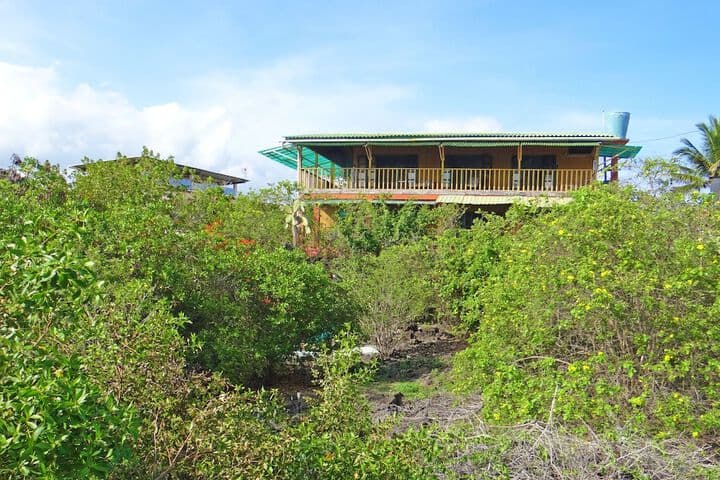 Galapagos Chalet photo 2