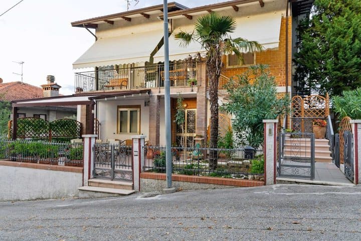 Belvilla by OYO Pleasant Apartment With Courtyard photo 1