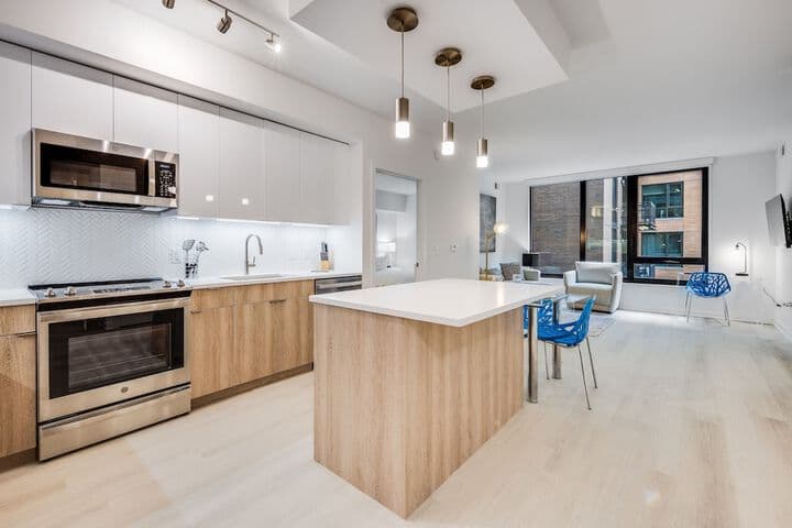 Global Luxury Suites at Capitol Hill photo 4