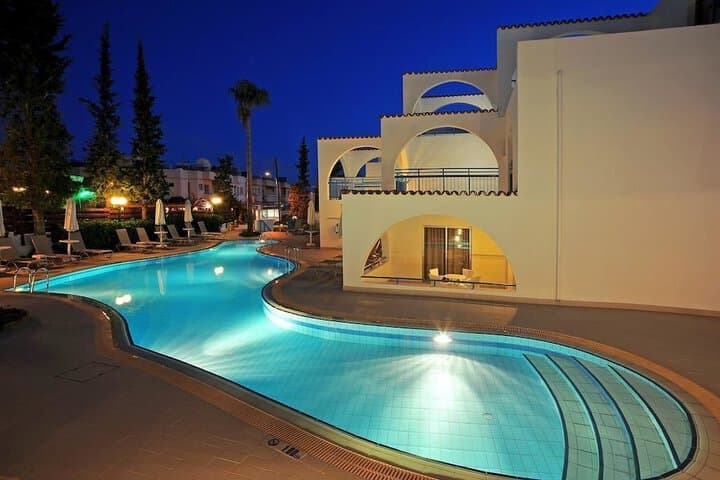 Petrosana Hotel Apartments photo 4