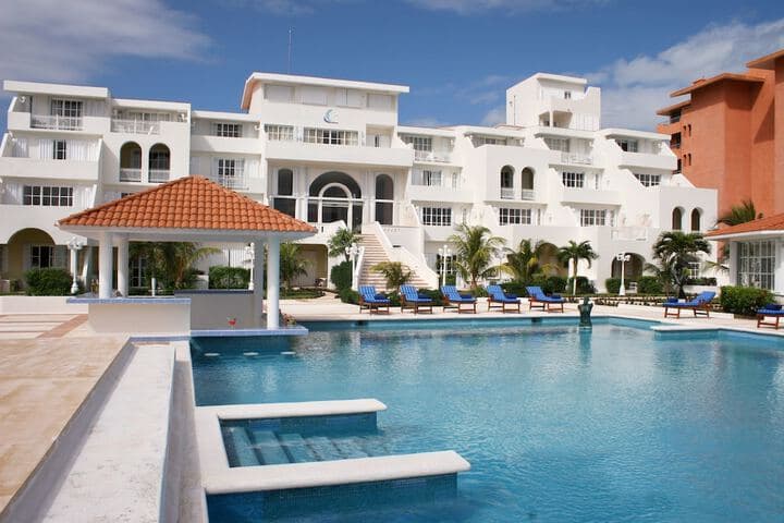 Casa Turquesa Near Luxury Avenue Shopping Mall photo 2