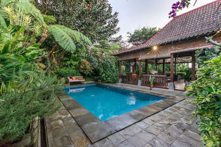 Villa Mulyono photo 3