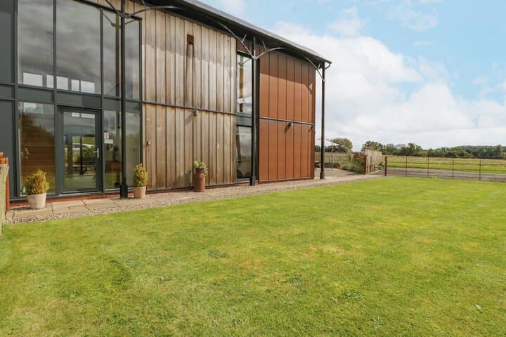 The Dutch Barn photo 2