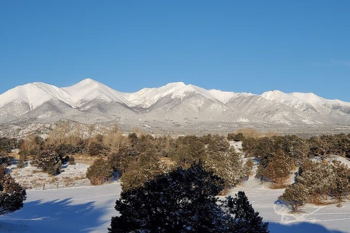 Mountain Goat Lodge photo 2