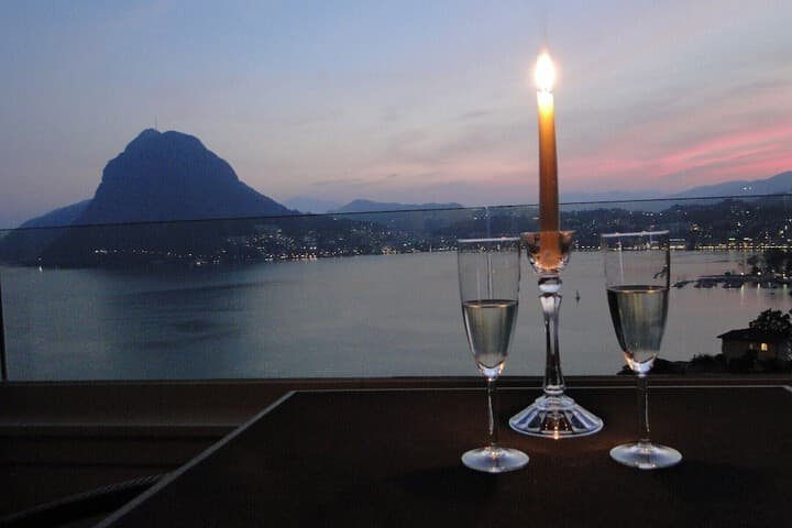 Breathtaking View for a Romantic Stay photo 1
