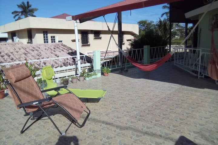 The Red Hut Inn photo 2