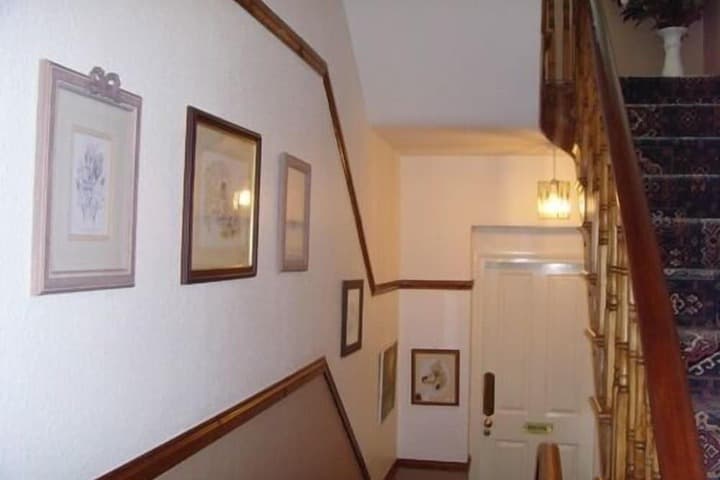 Ellies Guest House photo 3