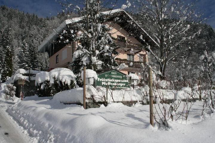 Enzianbrenner Bed & Breakfast photo 2
