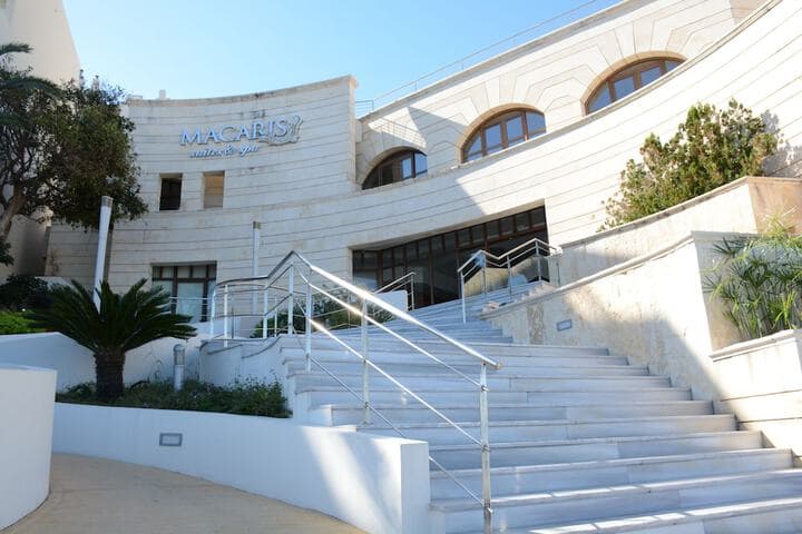 Macaris Suites&SPA photo 3