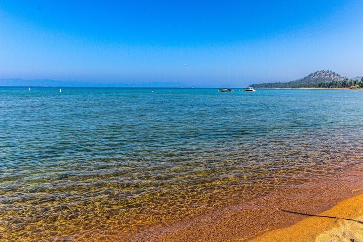 The Lodge at Lake Tahoe by VRI Americas photo 3